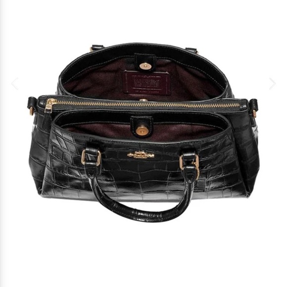 COACH SAGE CARRYALL (F38955)
BLACK/IMITATION GOLD New never used with tag. - Picture 4 of 11